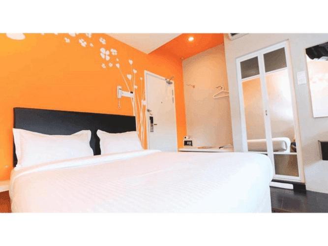 Hotel Zamburger Bliss Джохор Бахру Екстериор снимка